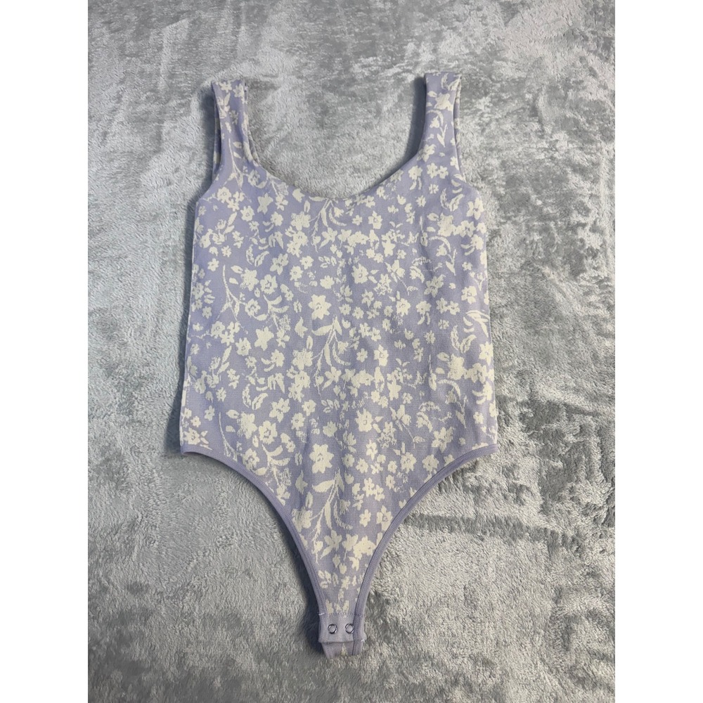 Intimately Free People Floral Bodysuit Lavender Purple Scoop Neck M/L OB1242965